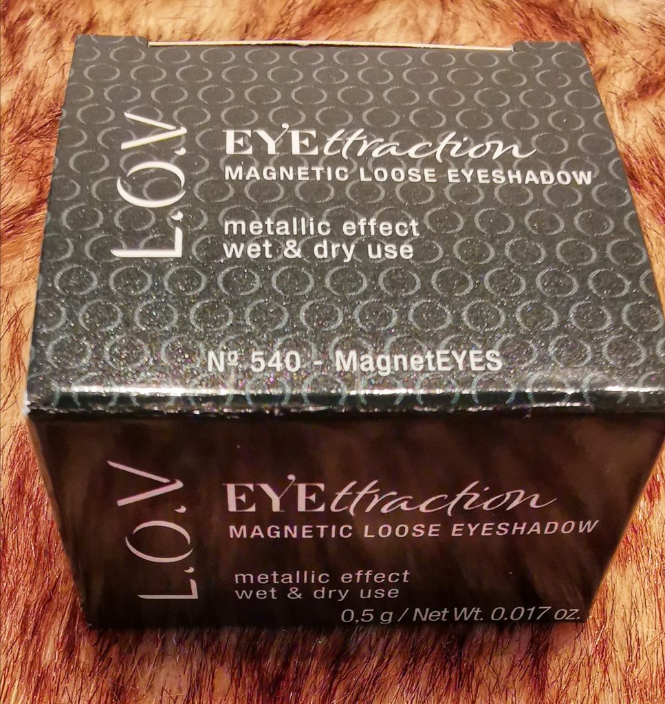 Glossy Box - day & night edition - L.O.V. Cosmetics - Magnetic Loose Eyeshadow